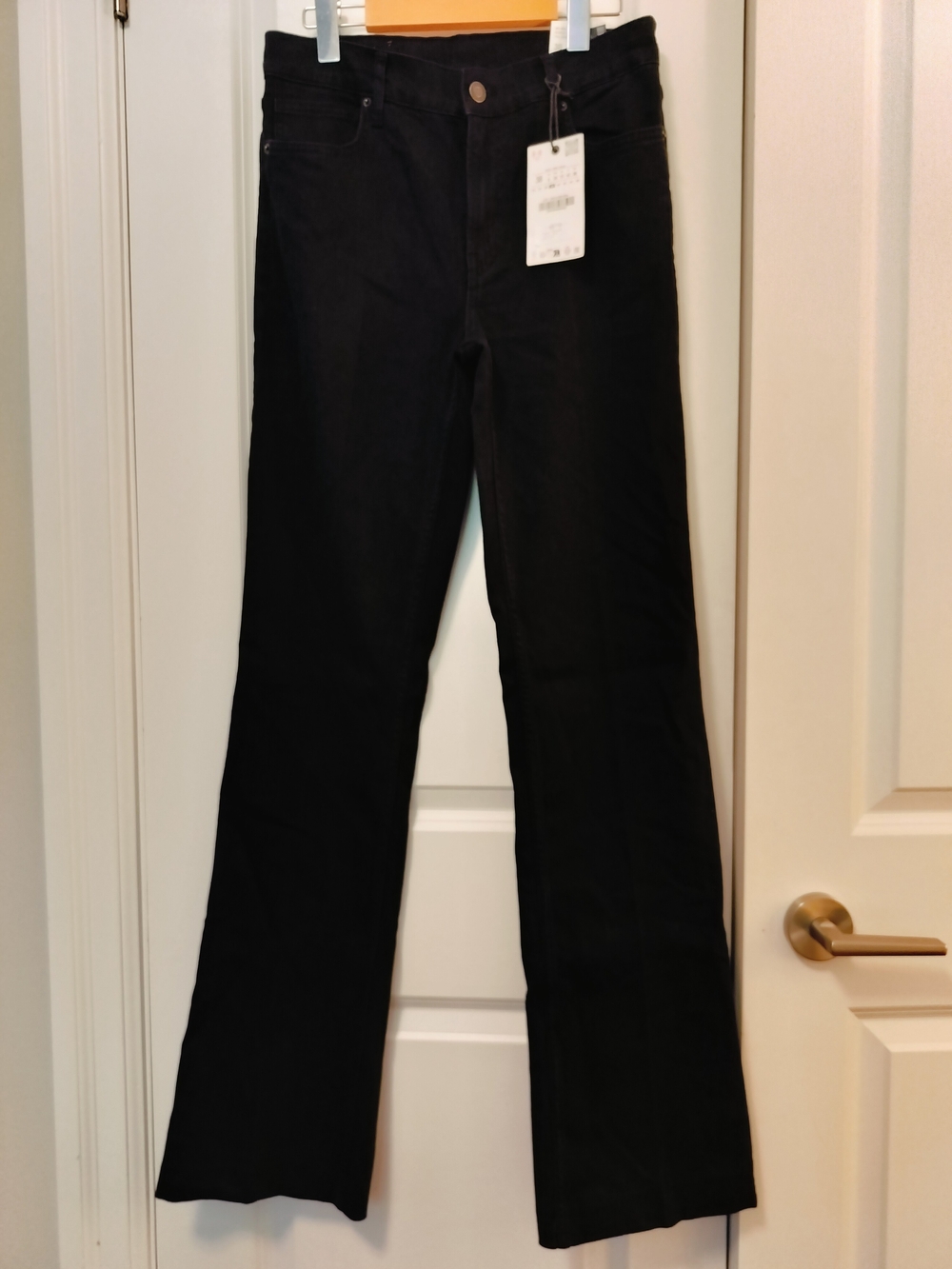 Zara Black Mid-Rise Bootcut Jeans Size 6